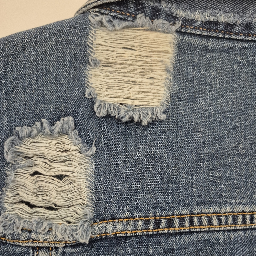 Free People Denim Jacket Cypress Aztec Wool Long Sleeve Distressed BOHO Size M - Picture 11 of 16